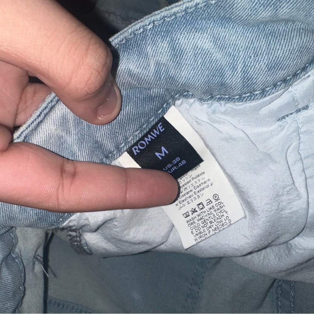 Jeans - Picture 3 of 3